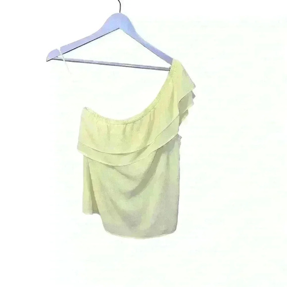 🟣Apt. 9 Ruffled One Shoulder Yellow Top Medium - Picture 2 of 7